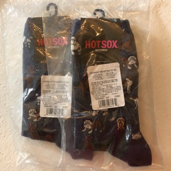 Dog Lovers Canine Socks Cards Treats Book NWT Set - Picture 2 of 11